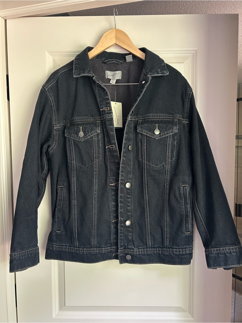Universal Thread washed black trucker jean jacket womens xs NWT